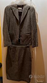 Tailleur con gonna in lana taglia 42