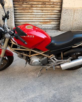 Ducati monster 600