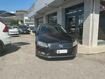 Volkswagen Passat 2.0 TDI DSG Highline BlueM. Tech