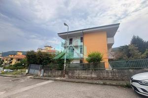 Appartamento di 117 m² con 4 locali e box auto a M