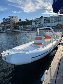 Gommone dovi boat
