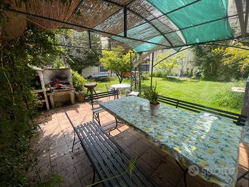 Gazebo in ferro artigianale + 4 panche abbinate