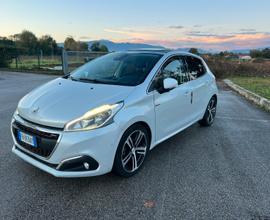 Peugeot 208 2016