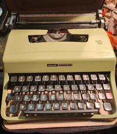 OLIVETTI LETTERA 32 MACCHINA DA SCRIVERE