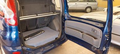 Toyota Yaris Verso 1.3i 16V cat Luna GPL