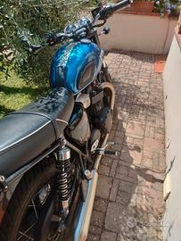 Triumph Bonneville t 100 