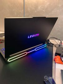 Legion Pro 7i Gen 10 (16”, Intel)