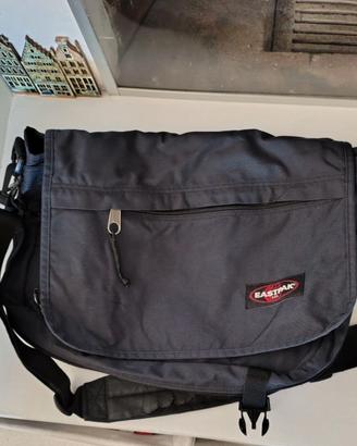 EASTPAK DELEGADE borsa a tracolla black