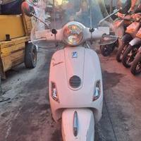 Piaggio Vespa LX 50
