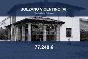 Immobile in asta di 129 m² con più di 5 locali a B