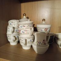 SET DA THÈ VINTAGE IN PORCELLANA 