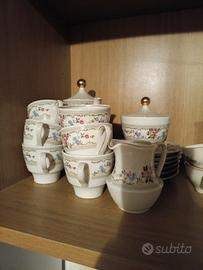 SET DA THÈ VINTAGE IN PORCELLANA 