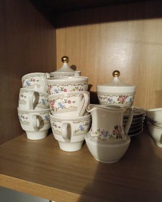 SET DA THÈ VINTAGE IN PORCELLANA 