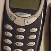 Nokia 3310 con carica batteria  