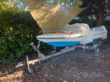 Barca motore carrello