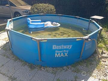 Piscina Bestway usata con motore a sabbia funziona
