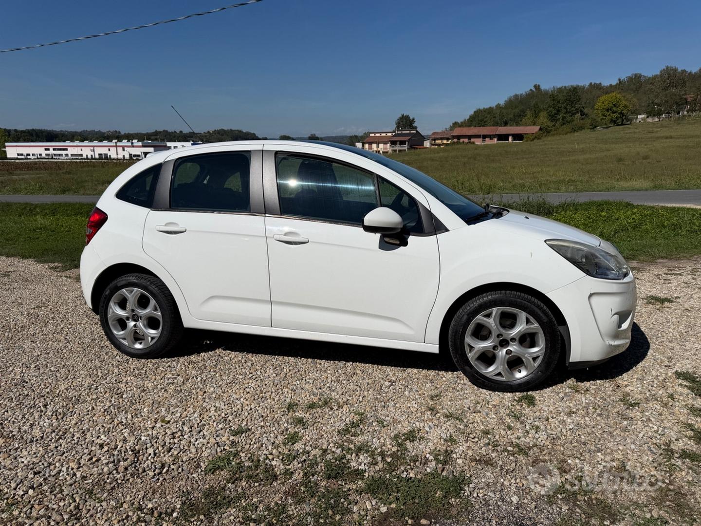Citroen C3 2012 photo 2