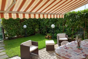 Bivani in residence a MARE con PISCINA e PARCO