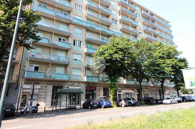 3 LOCALI A TORINO