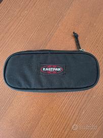 astuccio Eastpak