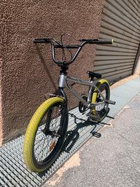 BMX wipe freestyle