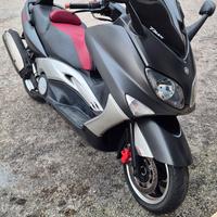Yamaha T-Max Black Max