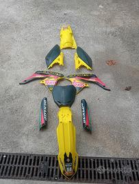 plastiche suzuki rmz
