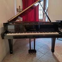 Pianoforte Yamaha C3 E seminuovo con trasporto