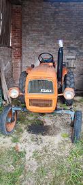 trattore fiat 215 
