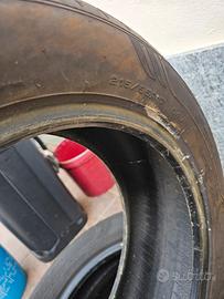 Gomme 215/55/17 estive