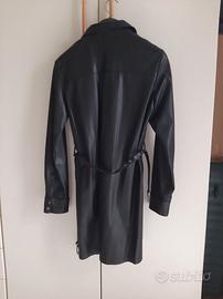 Vestito nero in  similpelle con cinta