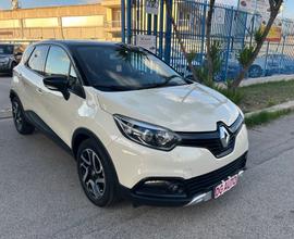 Renault Captur 1.5 dci 90 cv 2017 autom. nav retro