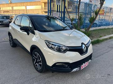 Renault Captur 1.5 dci 90 cv 2017 autom. nav retro