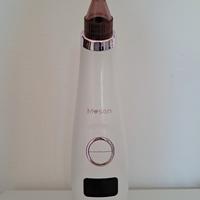 Aspira punti neri e imperfezioni