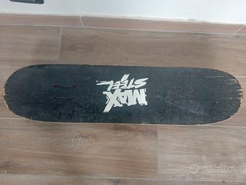 Skateboard Max Steel