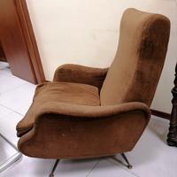 Poltrona anni'70 in velluto marrone