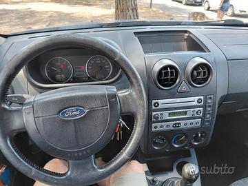 FORD FUSION 1.4 TDI