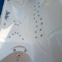 Doccia idromassaggio Jacuzzi