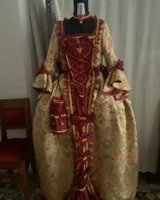 Abito veneziano 700