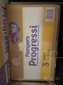 Pampers taglia 2 e 3