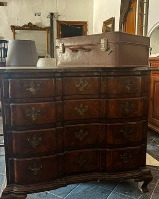 Cassettone Antico Stile Olandese