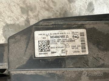 Faro destro opel mokka