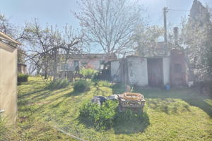 Casale da ristrurrurare