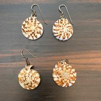 Orecchini e ciondolo conchiglia vintage