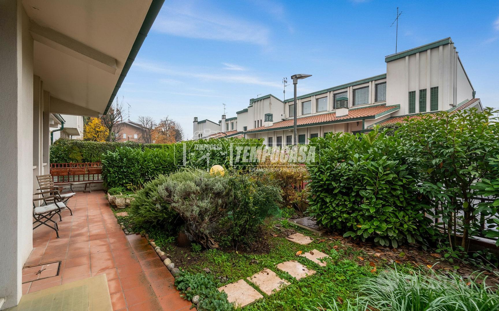 VILLA DI TESTA IN ZONA PARCO CON GIARDINO PRIVATO, - Altro