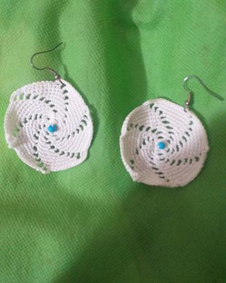 orecchini all'uncinetto 