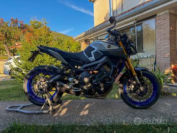 Yamaha MT-09 SP Super Accessoriata