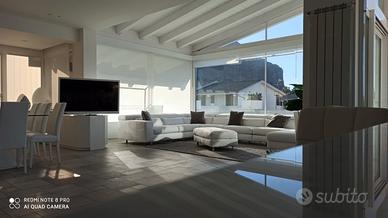 Carini Appartanvilla a 250mq con vista mare