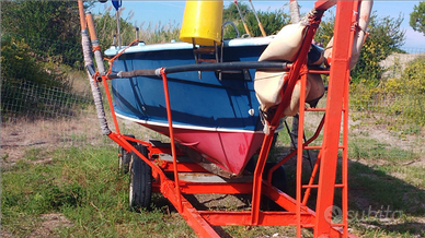 Barca a motore da diporto in vetroresina