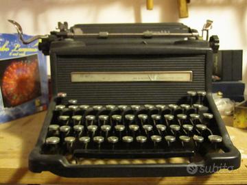 Macchina da scrivere olivetti M40